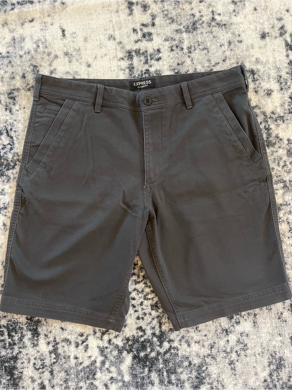 NWT! Express Charcoal Grey Flat-Front Classic Fit Chino Shorts